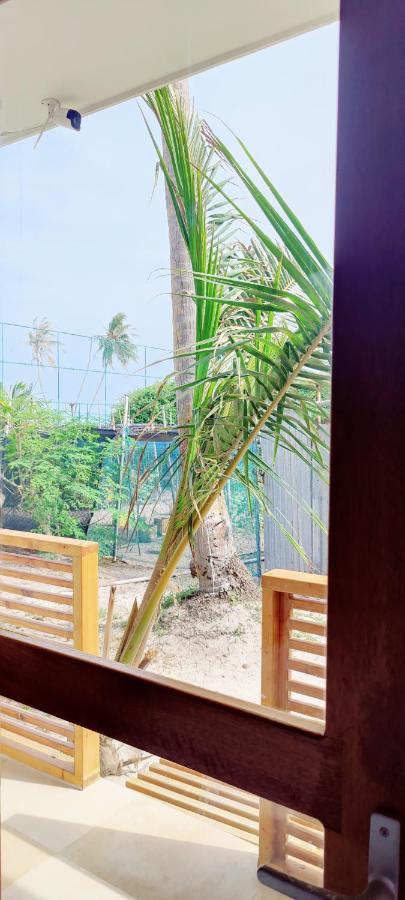 Cowry Inn Fulidhoo Exterior photo